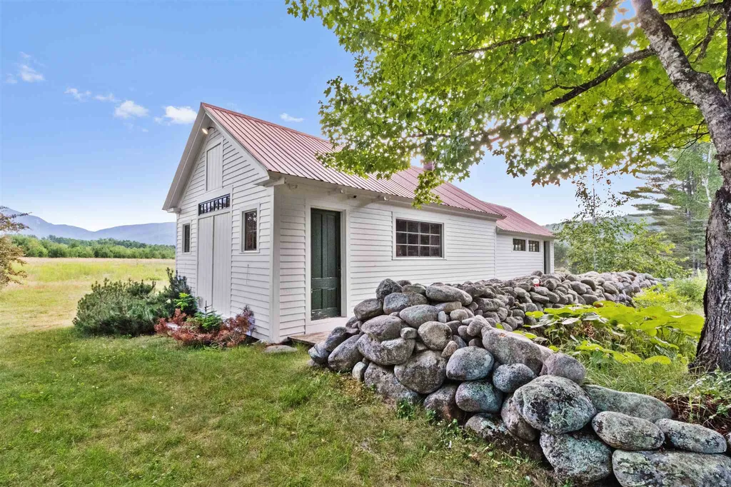 2214 Main Road Chatham NH 03813