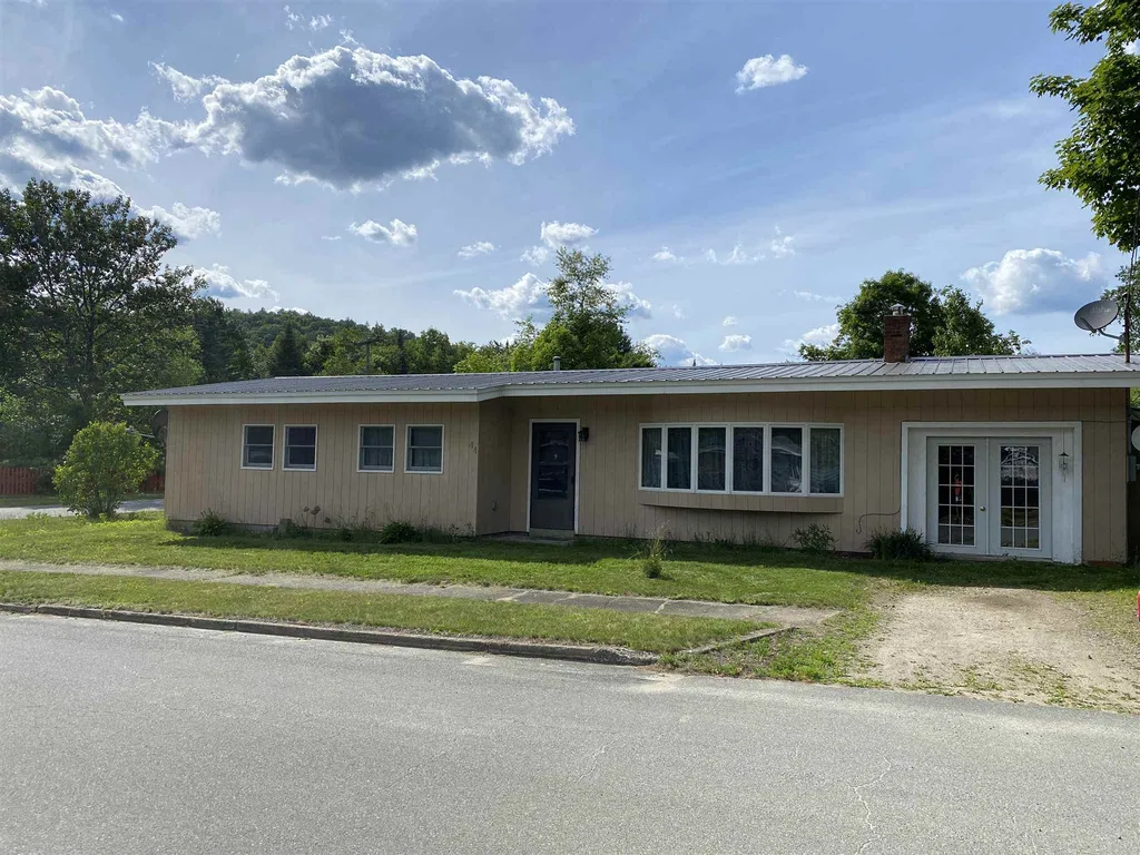 44 Cross Street East Haven VT 05837