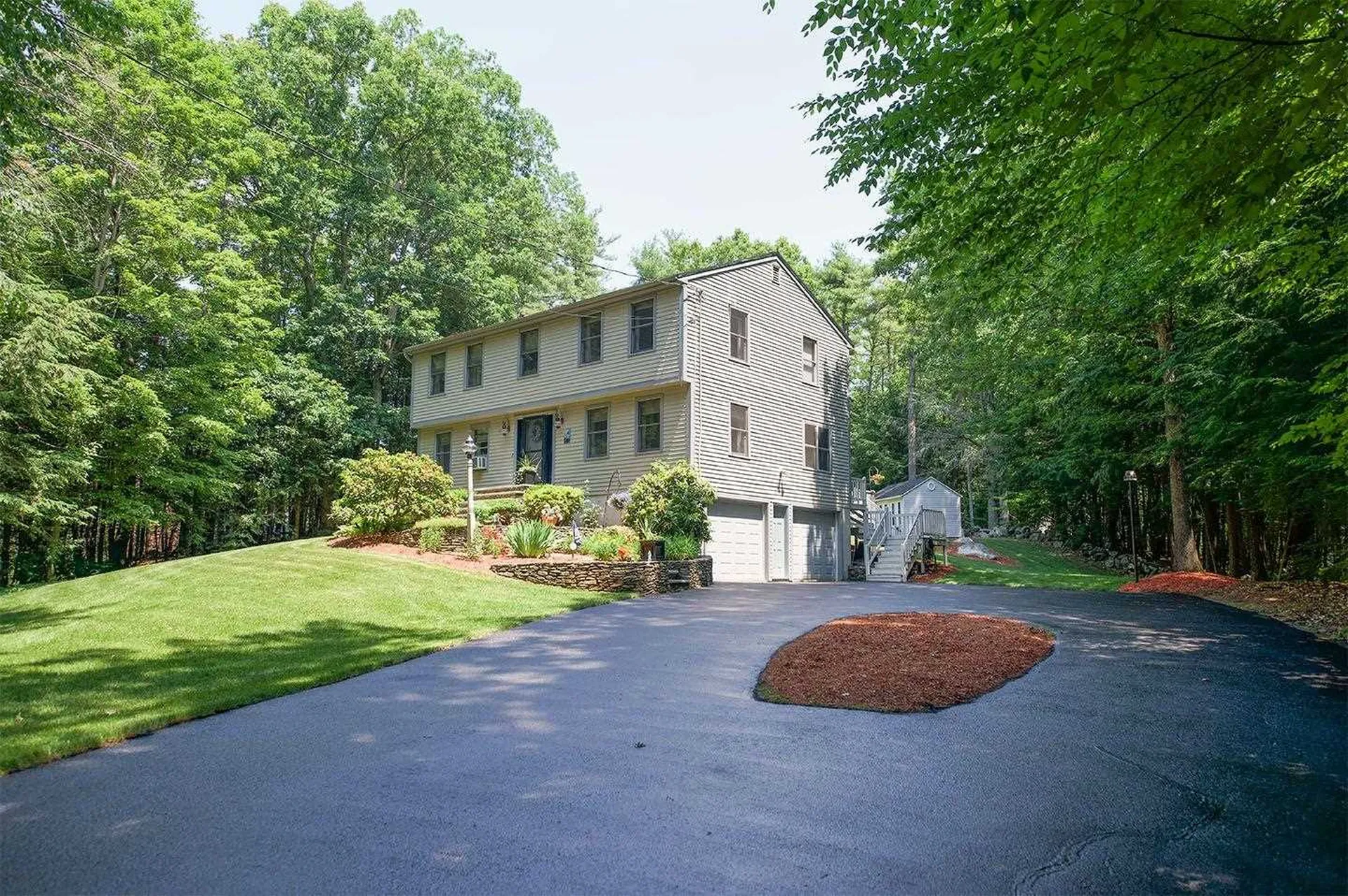 20 Hawthorne Drive Fremont NH 03044