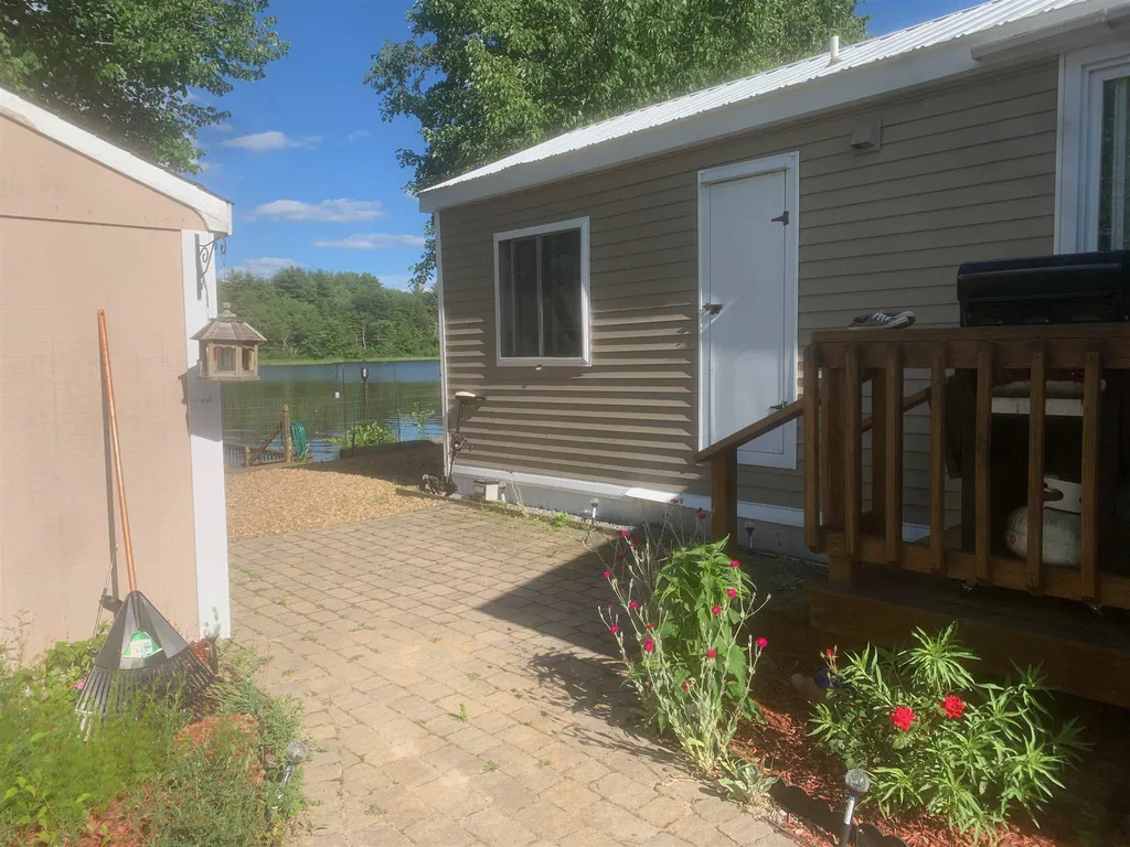11 Esther Lane Northwood NH 03261
