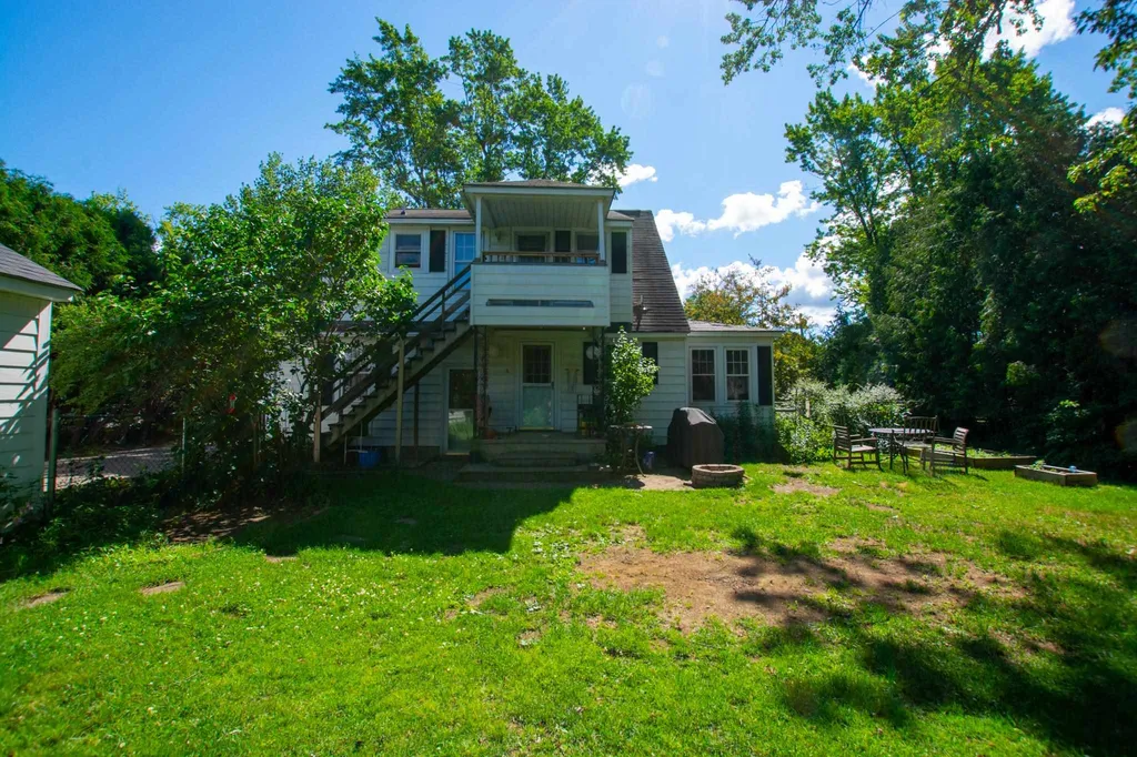 6 Dion Street Winooski VT 05404