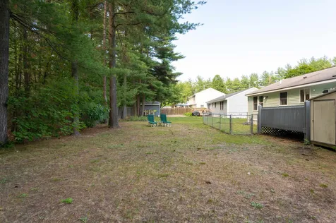 20 Delaware Road Nashua NH 03062