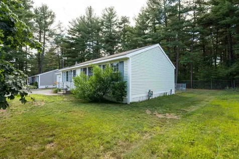 20 Delaware Road Nashua NH 03062