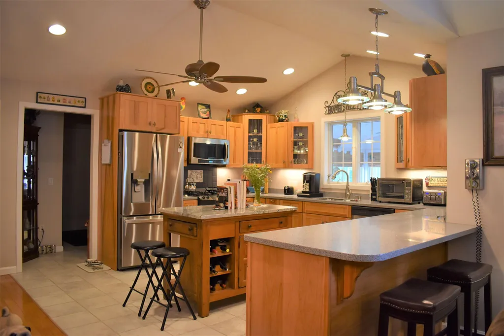 3 Wallace Way Milton NH 03851
