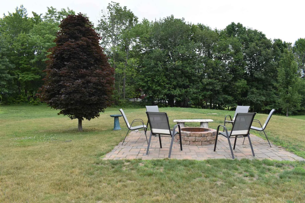 3 Wallace Way Milton NH 03851