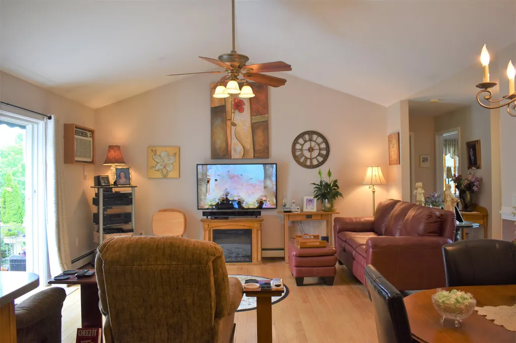 3 Wallace Way Milton NH 03851