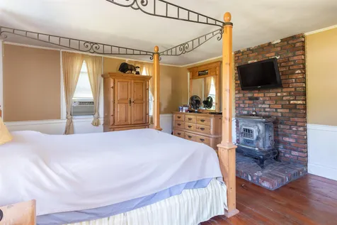 1292 Mammoth Road Pelham NH 03076