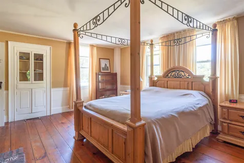 1292 Mammoth Road Pelham NH 03076