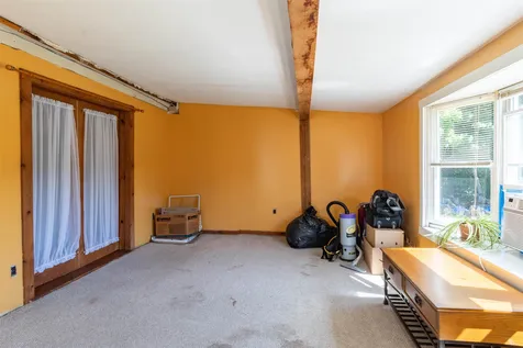 1292 Mammoth Road Pelham NH 03076
