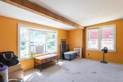 1292 Mammoth Road Pelham NH 03076