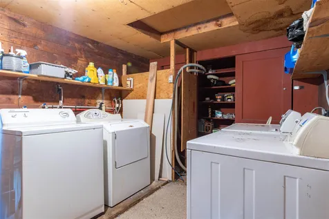 1292 Mammoth Road Pelham NH 03076