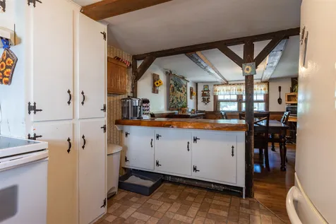 1292 Mammoth Road Pelham NH 03076