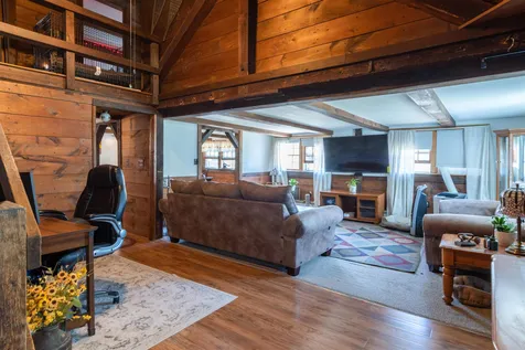 1292 Mammoth Road Pelham NH 03076
