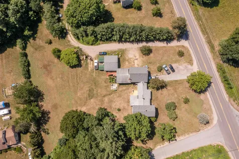 1292 Mammoth Road Pelham NH 03076