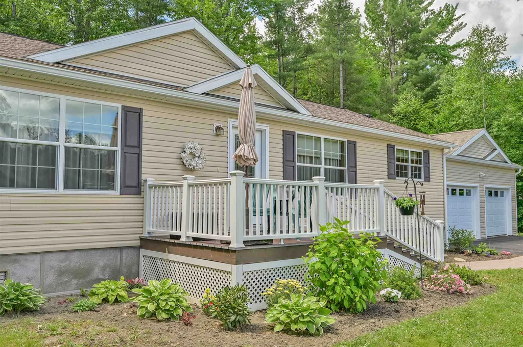 8 Skylark Terrace Barre Town VT 05641