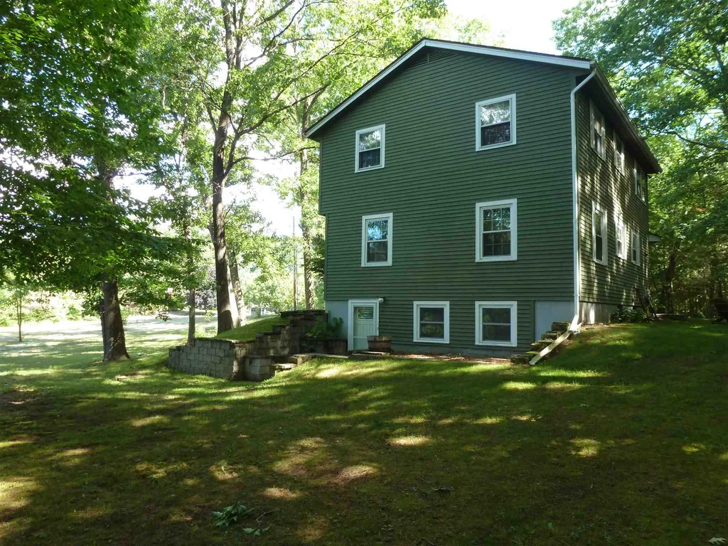 54 Cedarwood Road Charlestown NH 03603