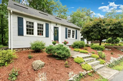 2028 Lake Shore Road Manchester NH 03109