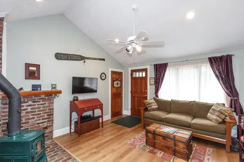 2028 Lake Shore Road Manchester NH 03109