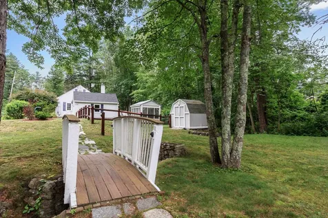 2028 Lake Shore Road Manchester NH 03109