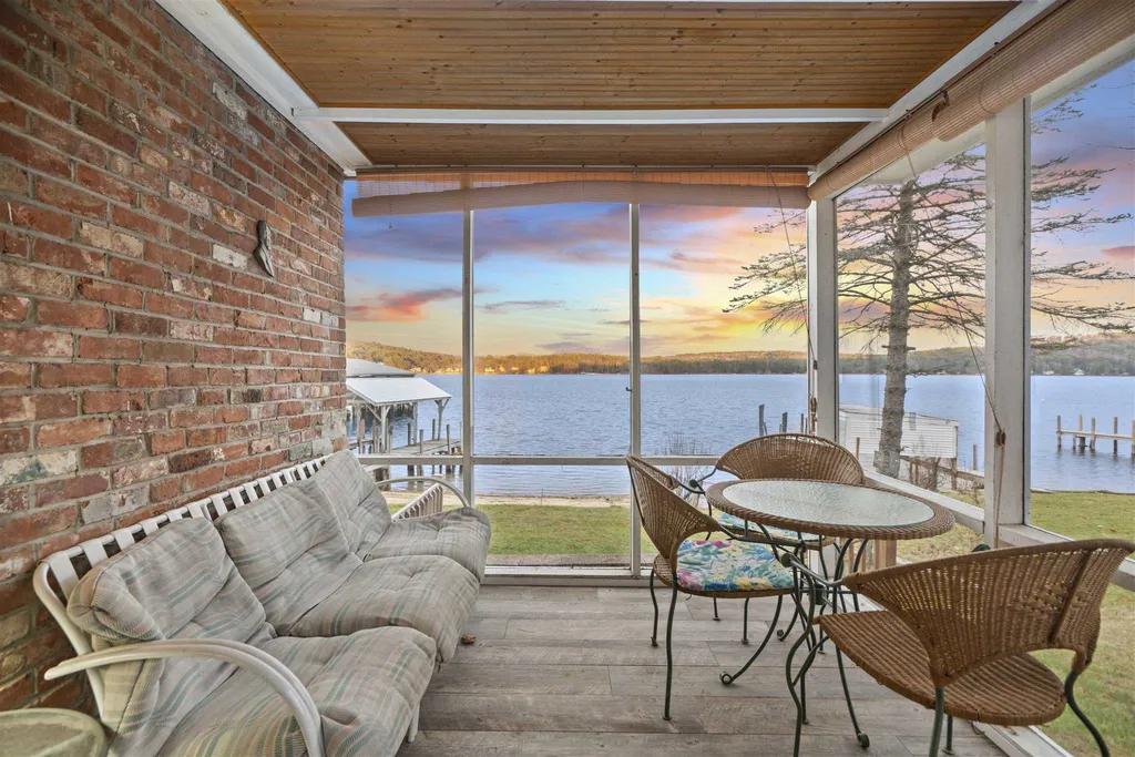 10 Bayshore Drive Meredith NH 03253