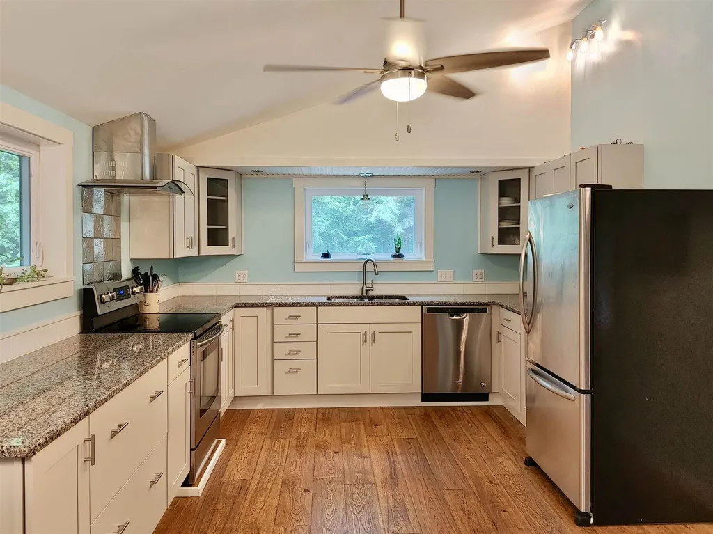 54 Jewell Road Wilmot NH 03287