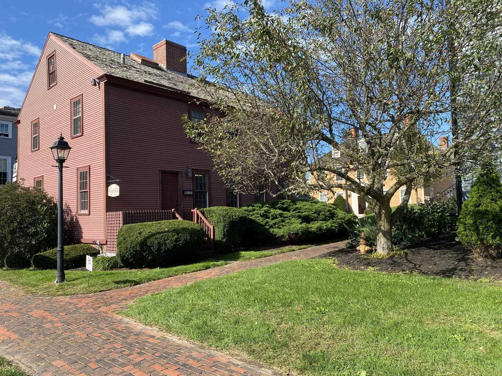 407 The Hill Portsmouth NH 03801
