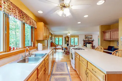 4 Swain Road Meredith NH 03253
