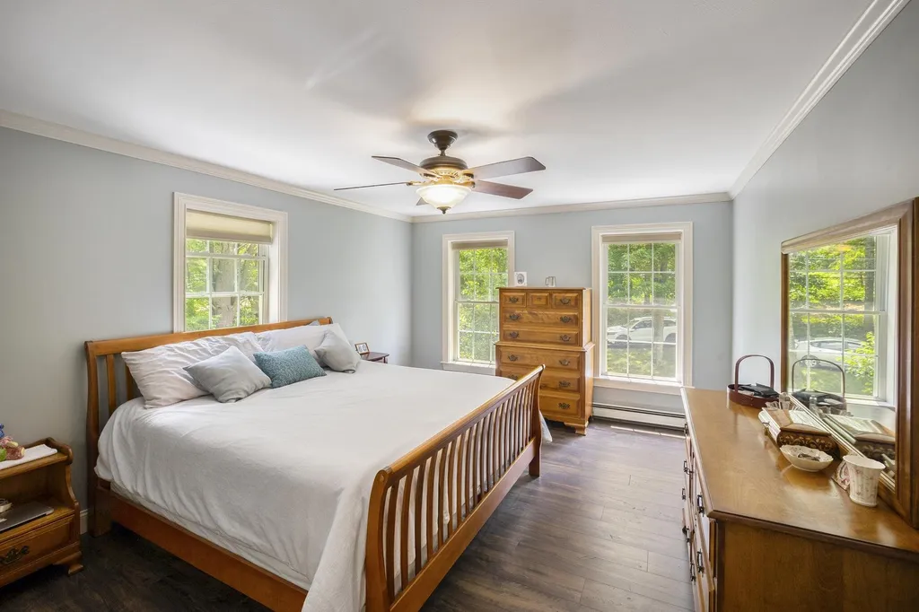 113 Laurel Lane New Boston NH 03070