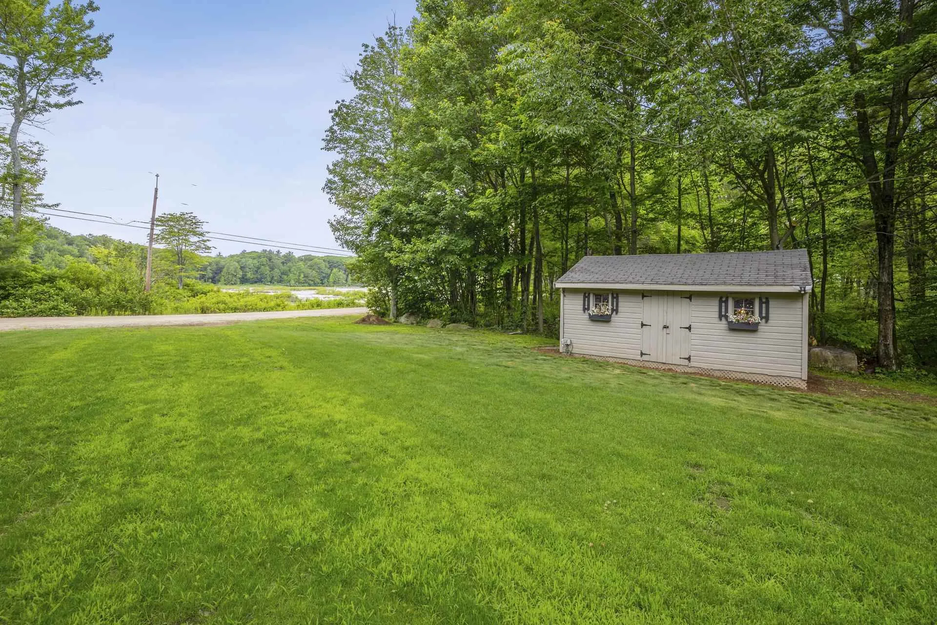113 Laurel Lane New Boston NH 03070