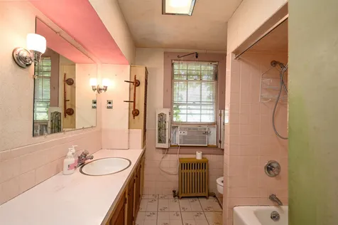 10 Water Street Meredith NH 03253