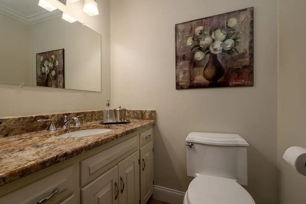 258 Shore Drive Salem NH 03079