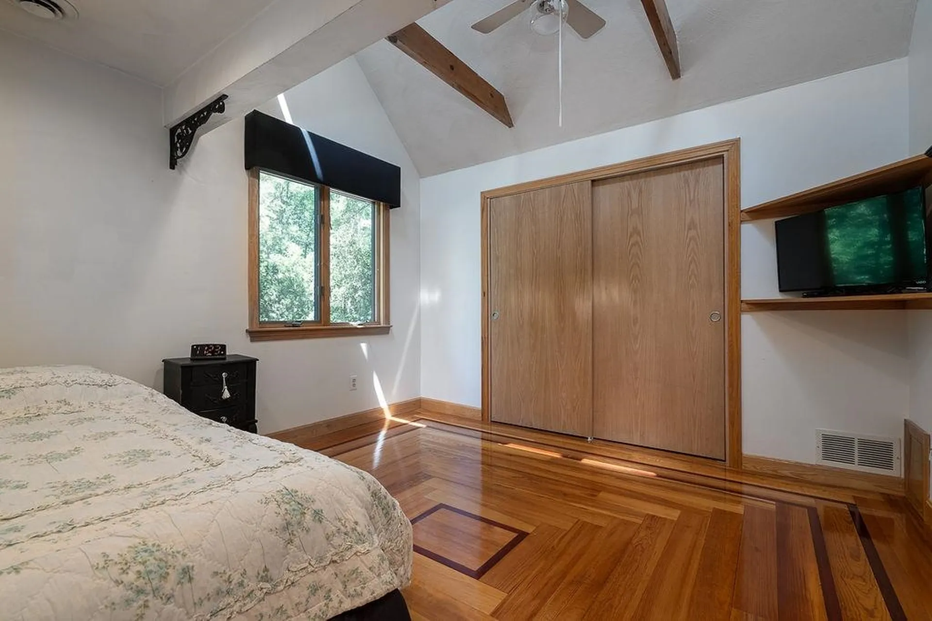258 Shore Drive Salem NH 03079