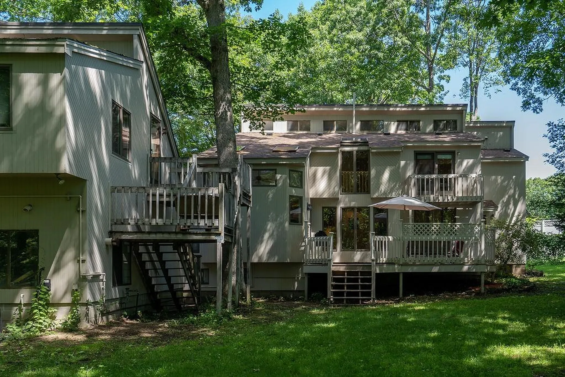258 Shore Drive Salem NH 03079
