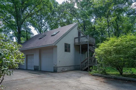 258 Shore Drive Salem NH 03079
