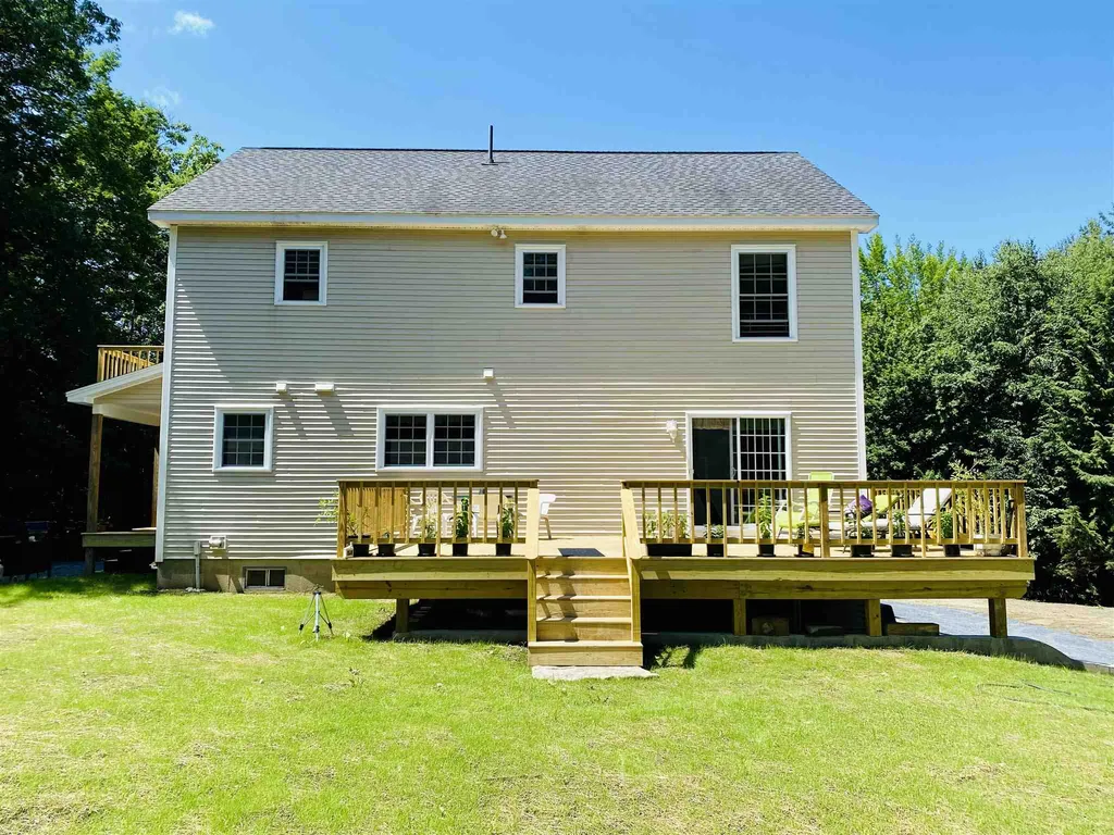 24 Grannis Street Claremont NH 03743