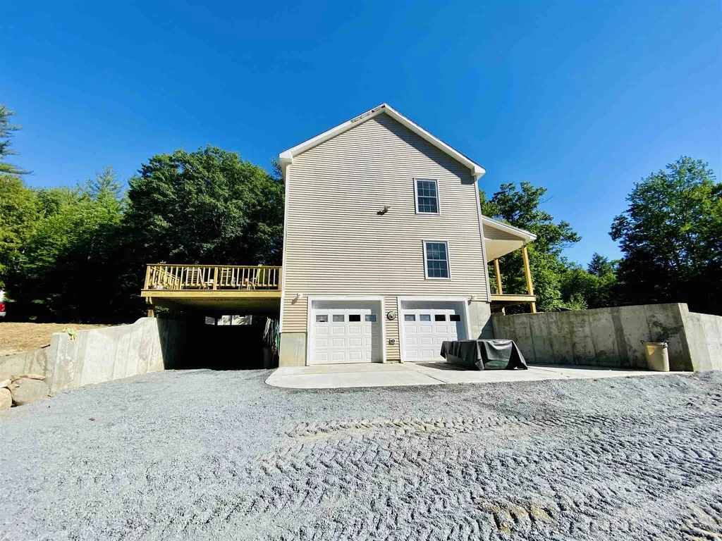 24 Grannis Street Claremont NH 03743