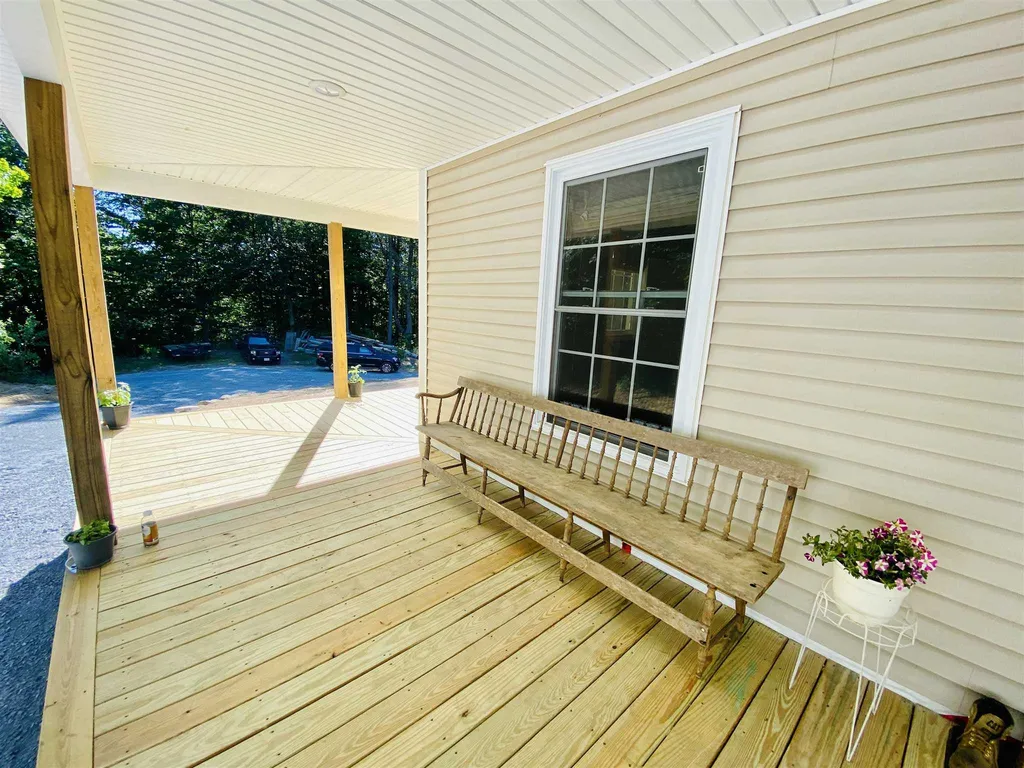 24 Grannis Street Claremont NH 03743