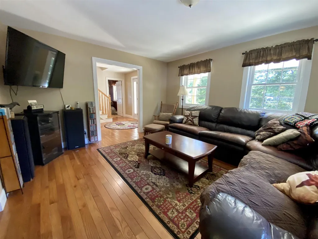 24 Grannis Street Claremont NH 03743