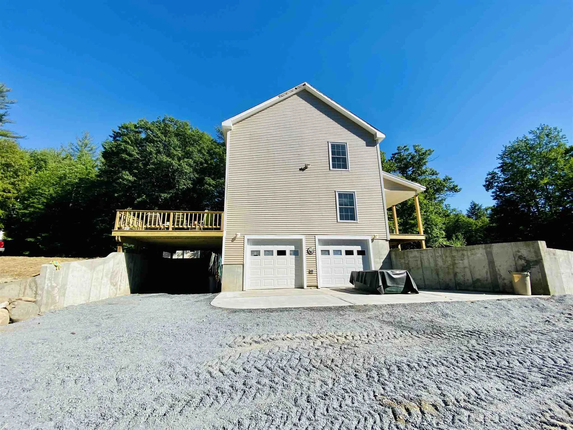 24 Grannis Street Claremont NH 03743