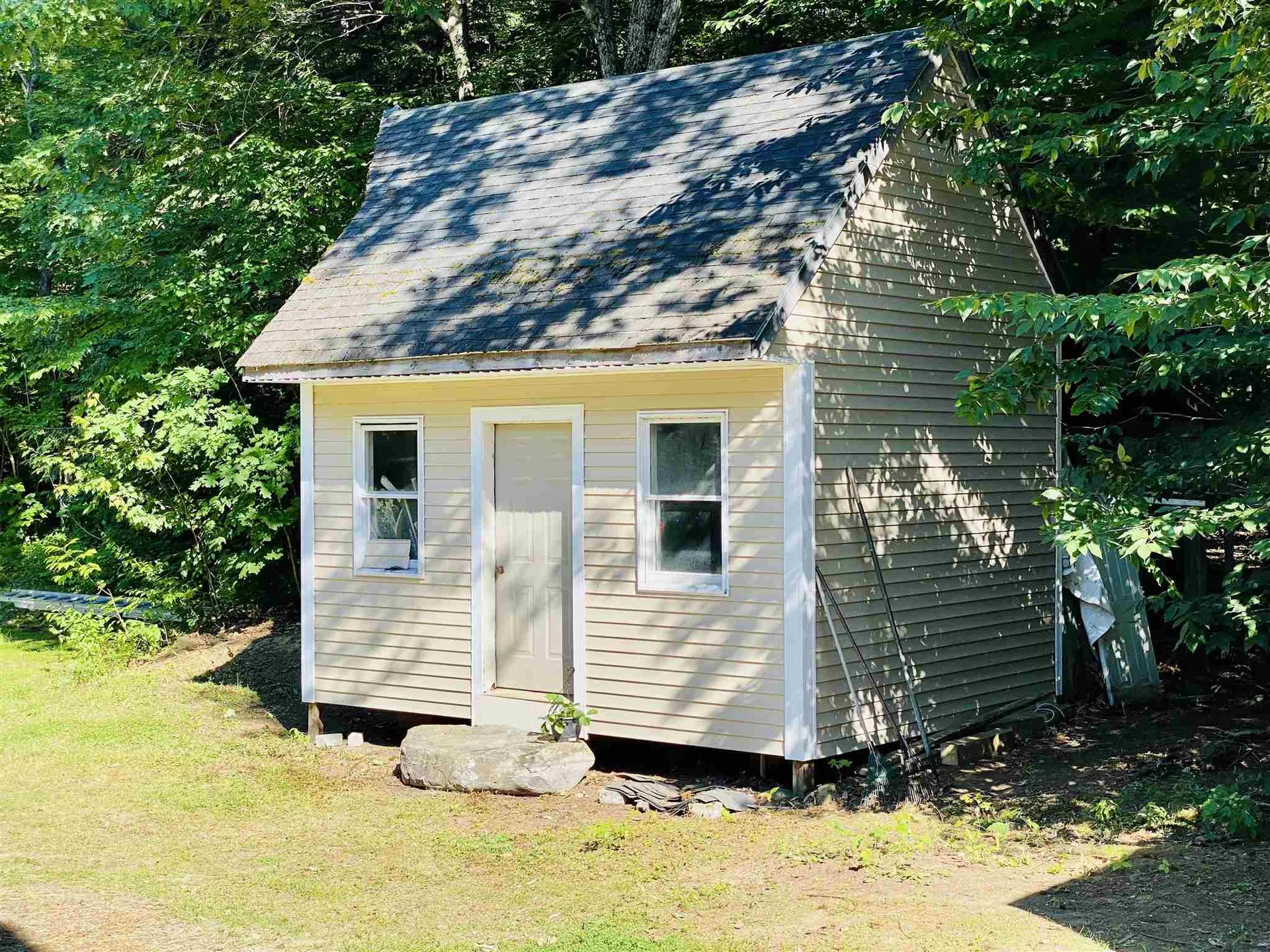 24 Grannis Street Claremont NH 03743