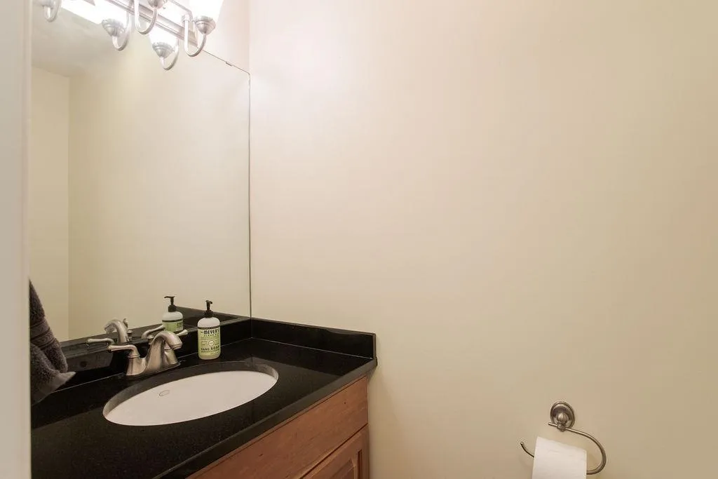 188 Buckminister Way Portsmouth NH 03801