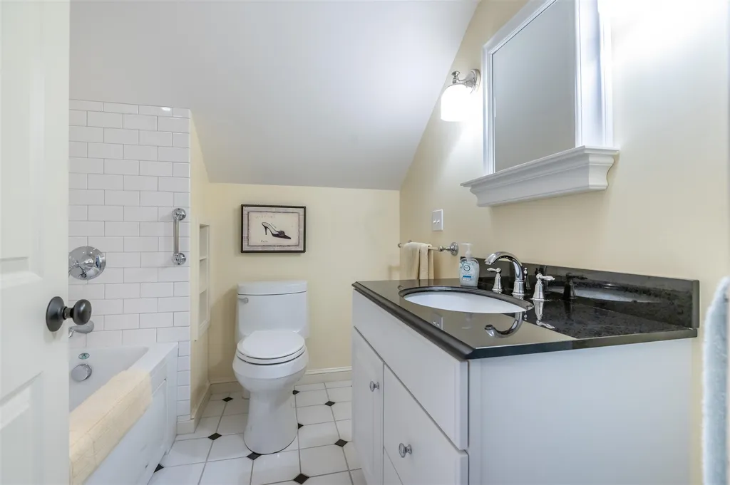 60 Maple Avenue Atkinson NH 03811
