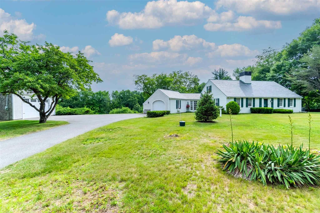 60 Maple Avenue Atkinson NH 03811
