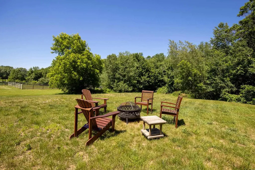 938 Salmon Falls Road Rochester NH 03868