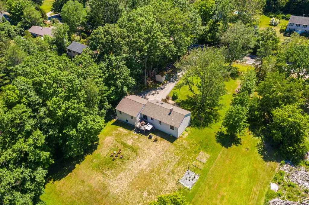 938 Salmon Falls Road Rochester NH 03868