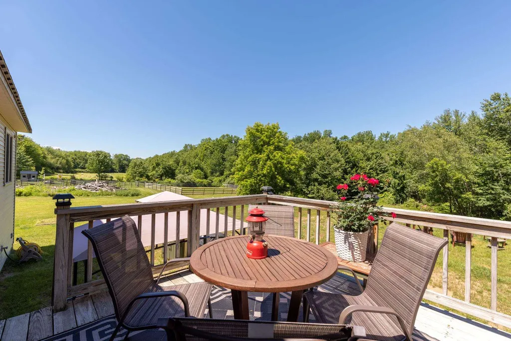 938 Salmon Falls Road Rochester NH 03868