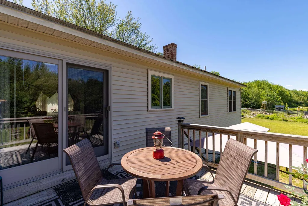 938 Salmon Falls Road Rochester NH 03868