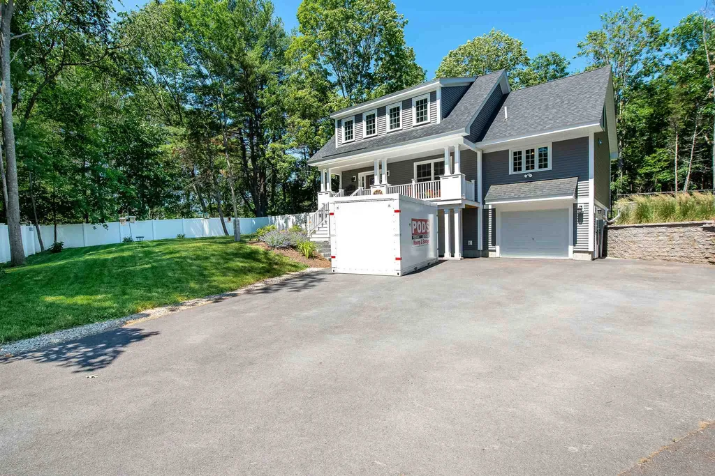 14 Leathers Lane Dover NH 03820