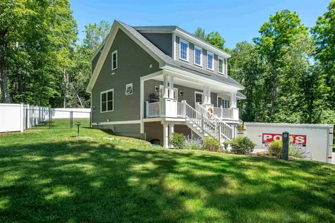 14 Leathers Lane Dover NH 03820