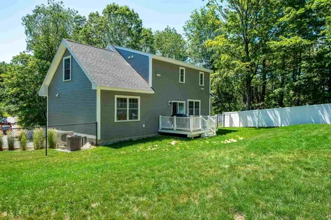 14 Leathers Lane Dover NH 03820